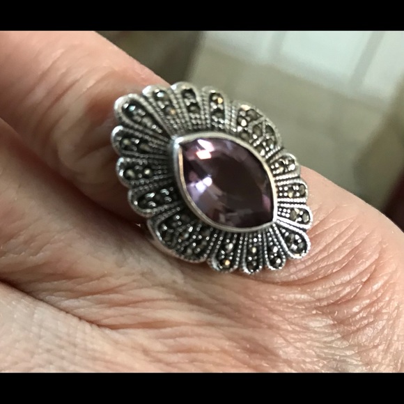 Art Deco Sterling Silver Amethyst & Marcasite Ring - Picture 3 of 6